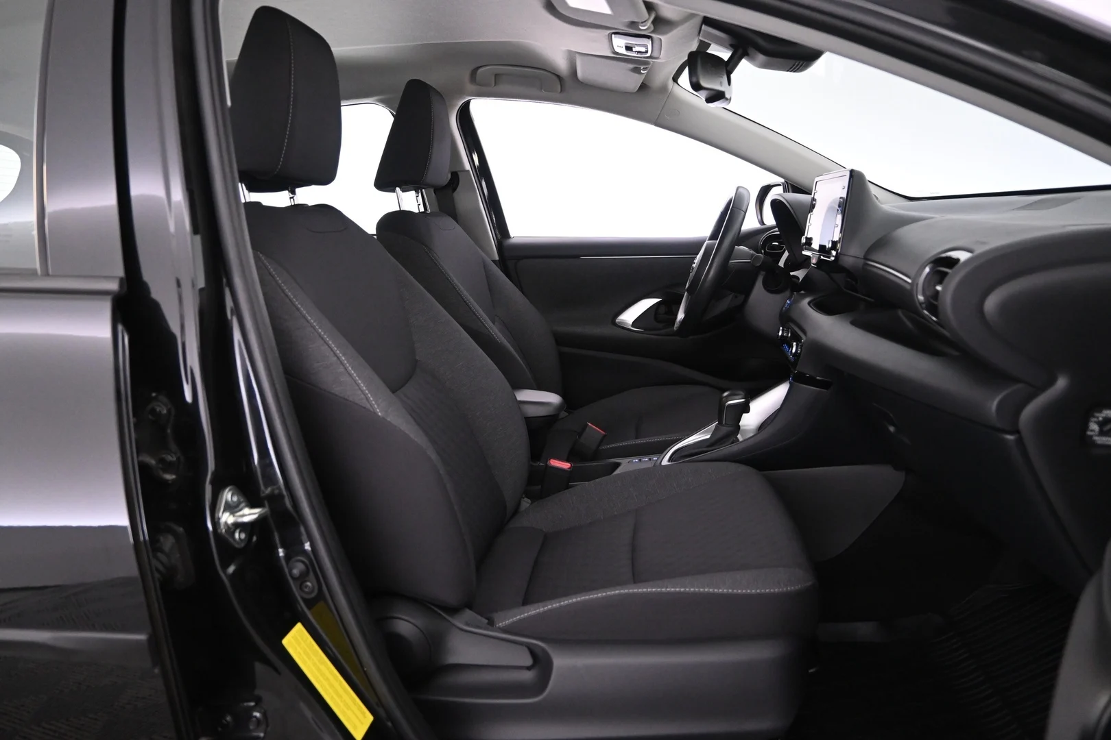 Car Image - gYm3eSEnOl9WaV5F3CGl9