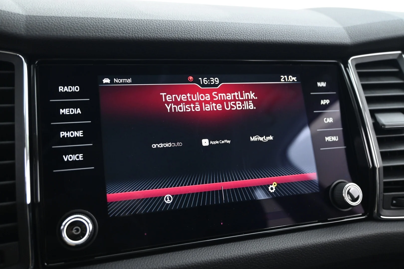 Car Image - 3SoY7u4VcKUvuY8ORQyNC6