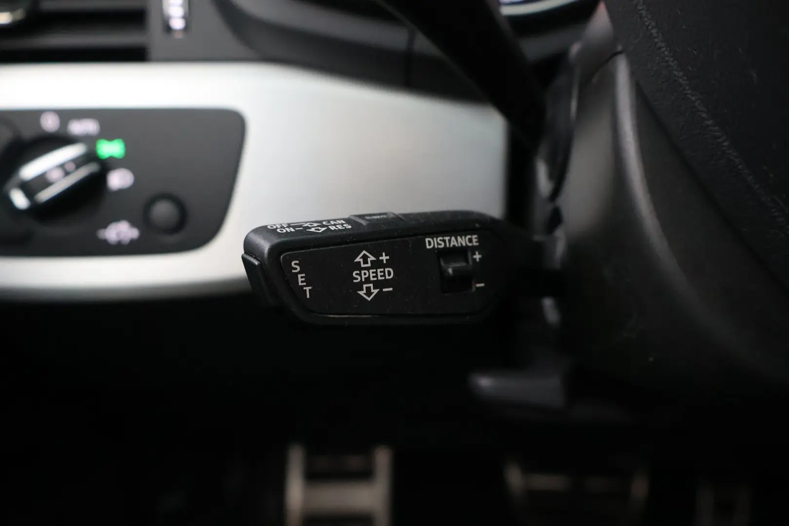 Car Image - 5agz1NQNAVNbrK7OIWNjzt