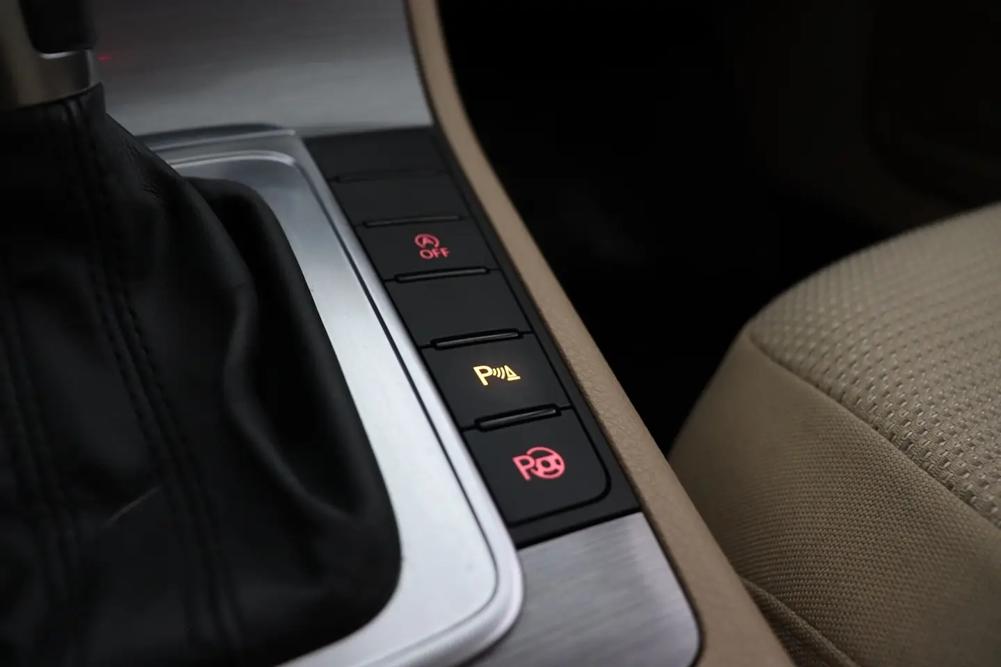 Car Image - 2y7KXgsQRm0F6IZpmLJhQK