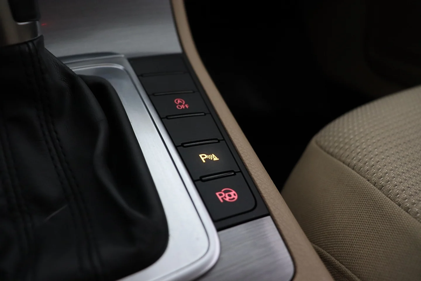Car Image - 2y7KXgsQRm0F6IZpmLJhQK