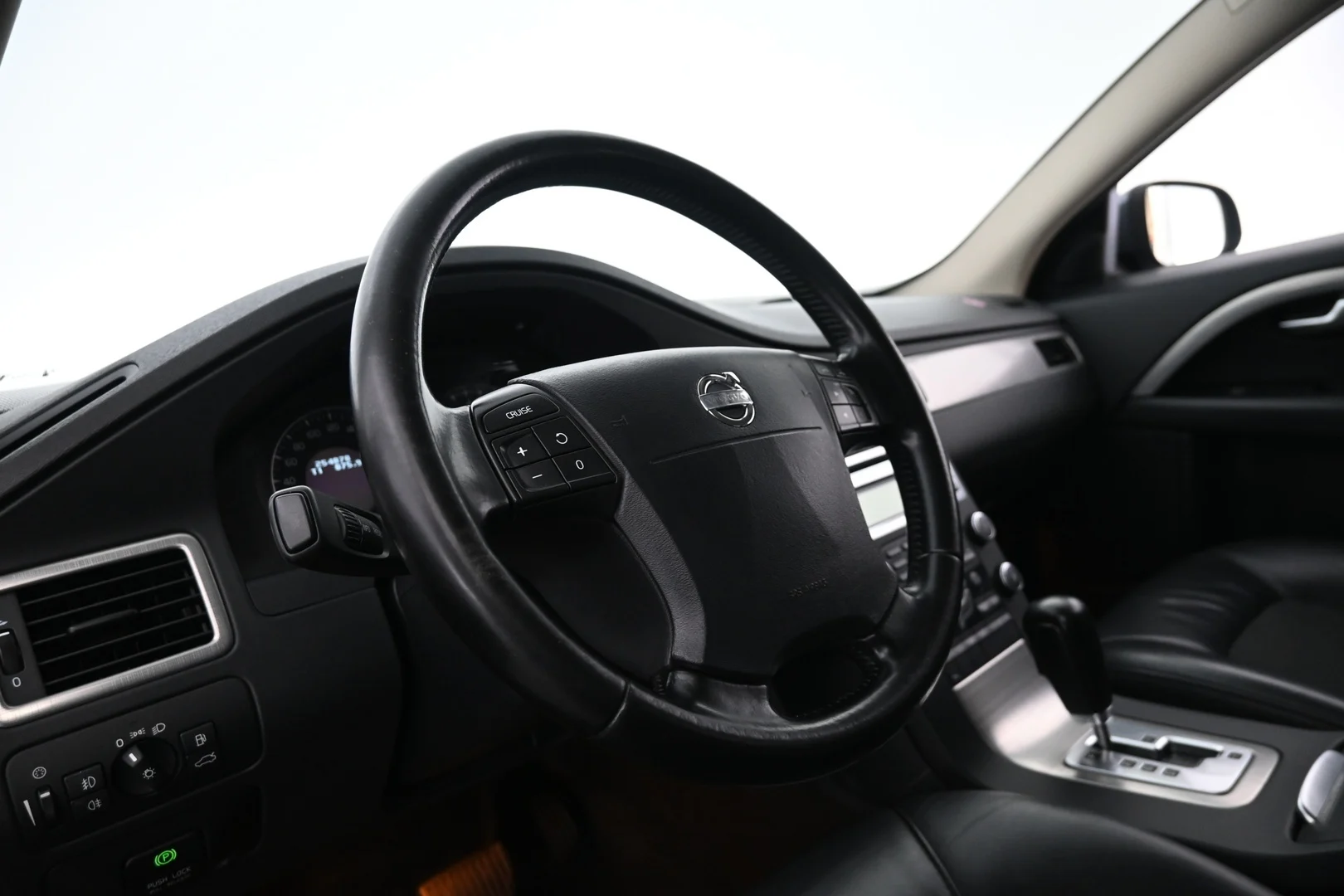 Car Image - 271MYvIhE8cGcOEXLFlgkV
