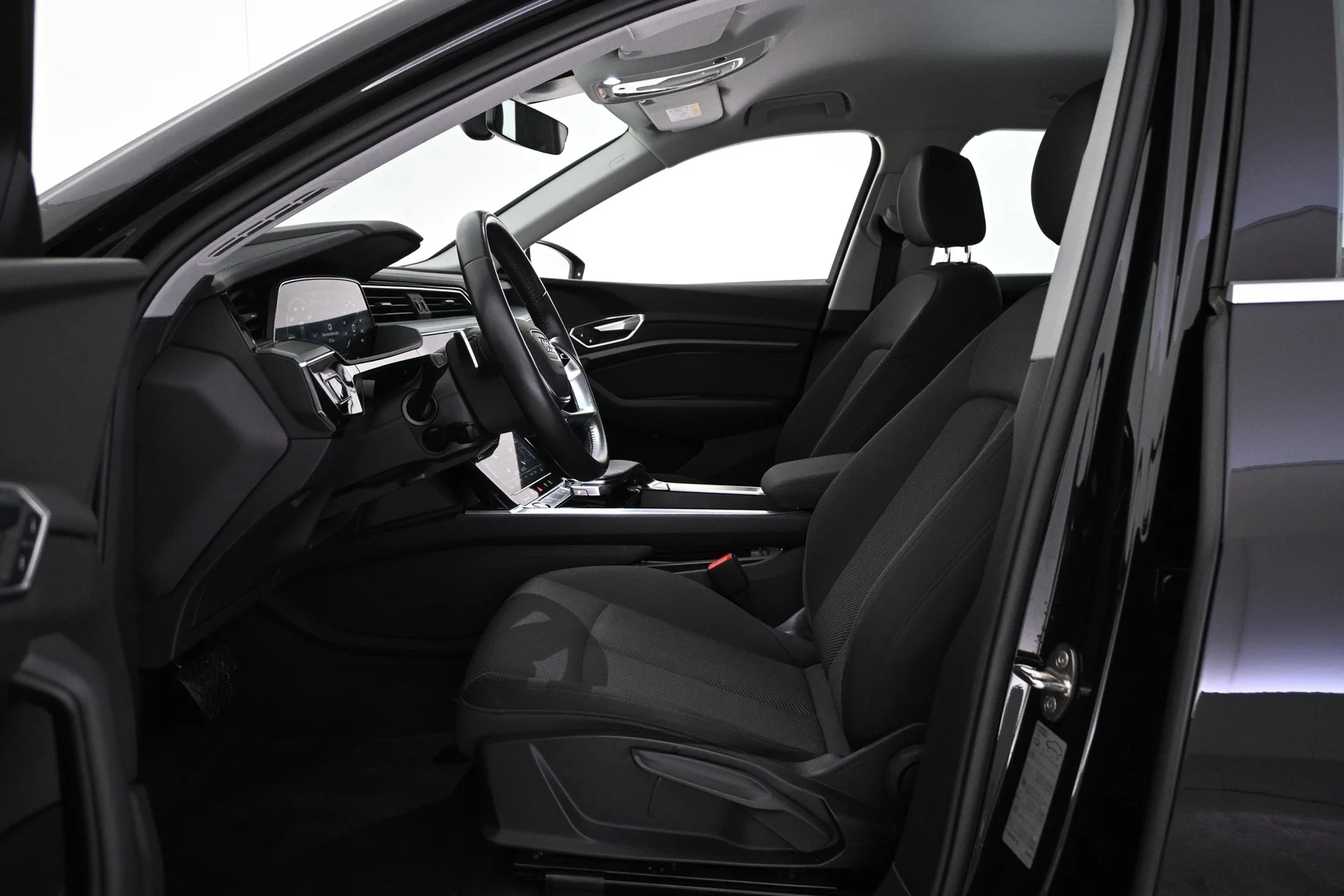 Car Image - 3fqSKUwQaB0BFmoHrpRadE