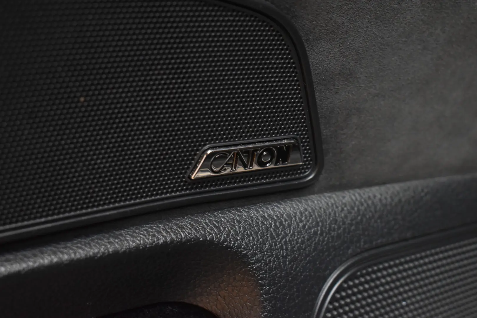 Car Image - 6WGns1QbJil9XA42HBp1dd