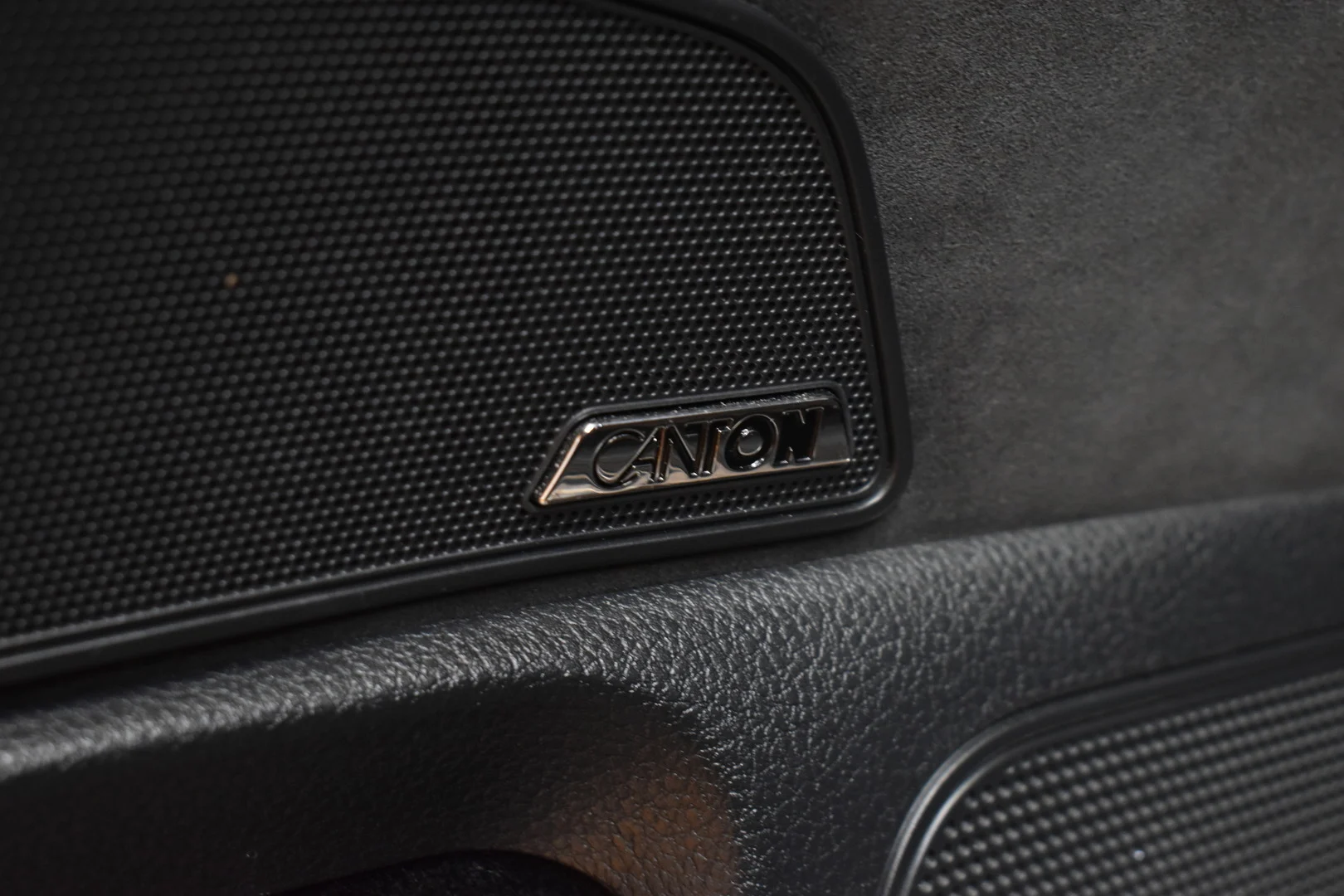 Car Image - 6WGns1QbJil9XA42HBp1dd