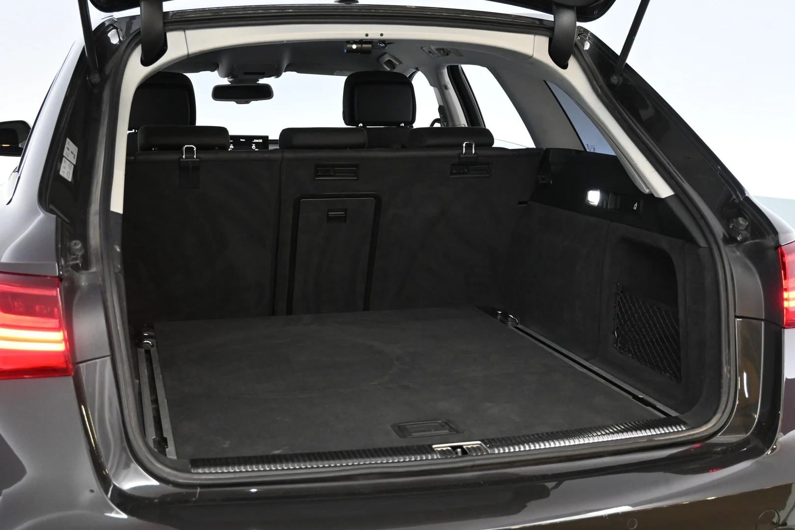 Car Image - 2w0lwMyX8AZ8C6xlA1BTBv