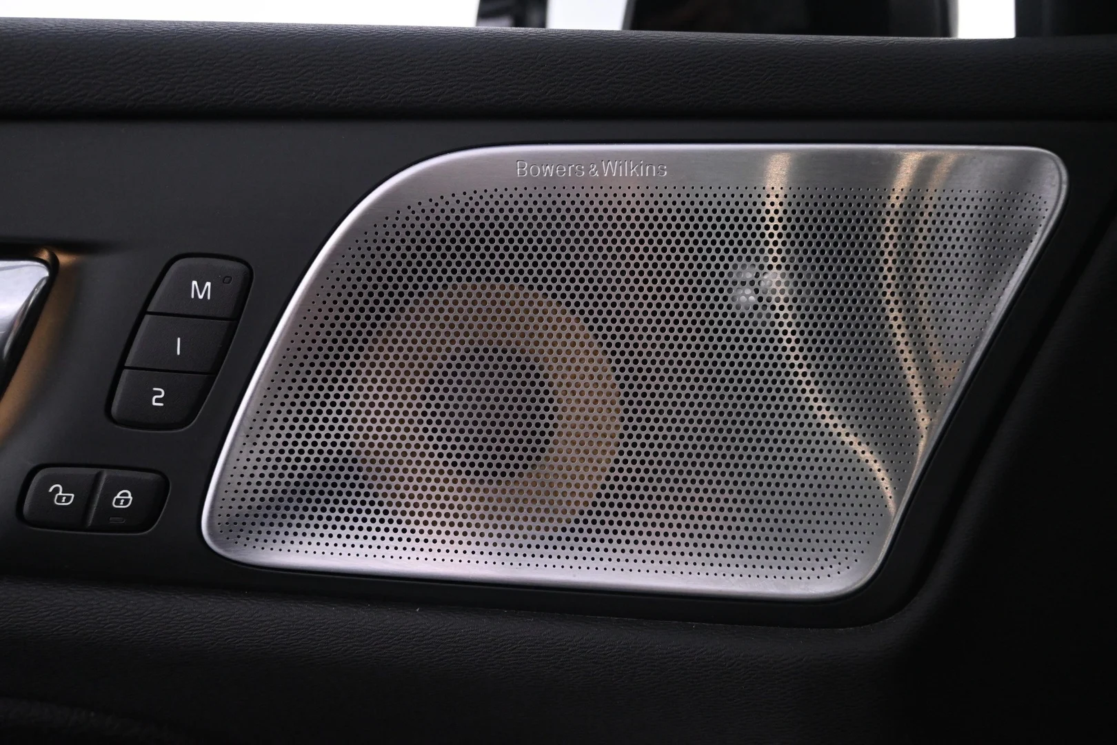 Car Image - 6UzsTQO5Jo6zKXXKIxr0fZ