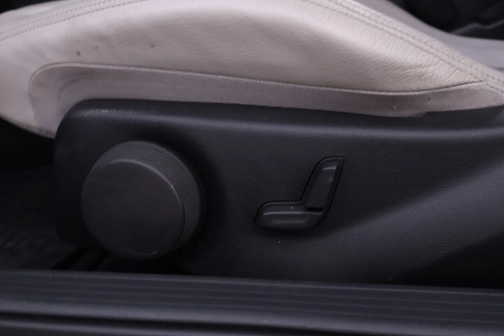 Car Image - 2o3m280HEmD4iZ9e4Q8fSf