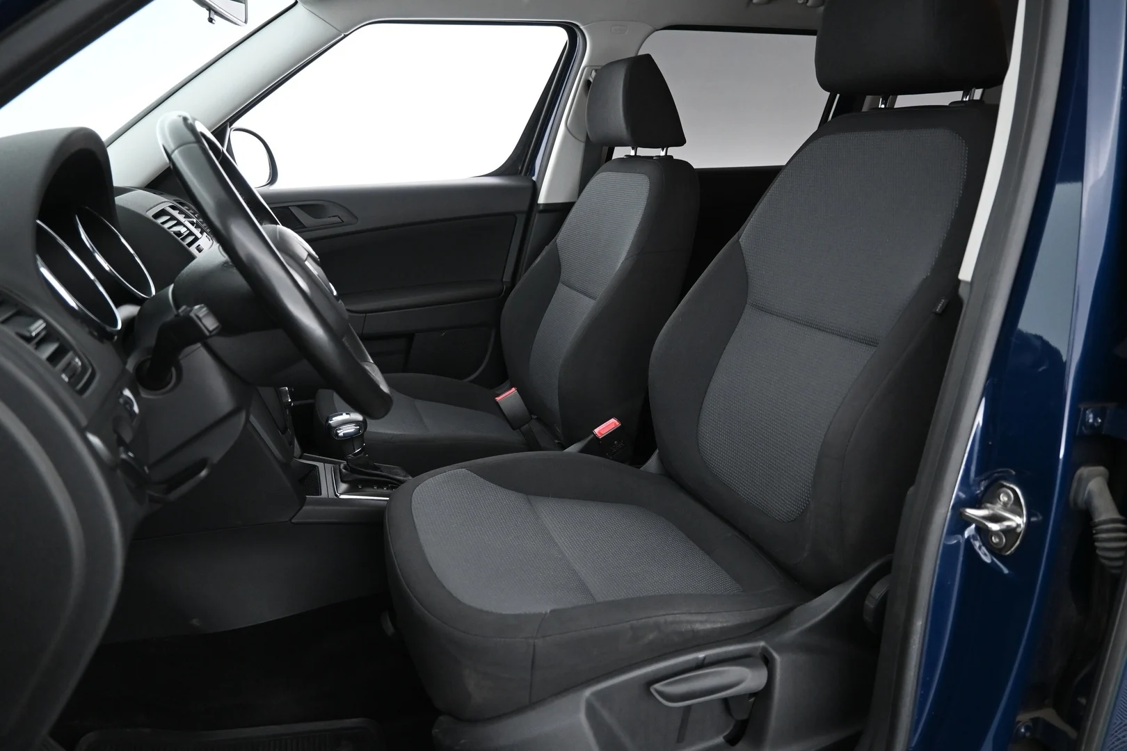 Car Image - 3s4TczdKou3BjTghIp9rnU