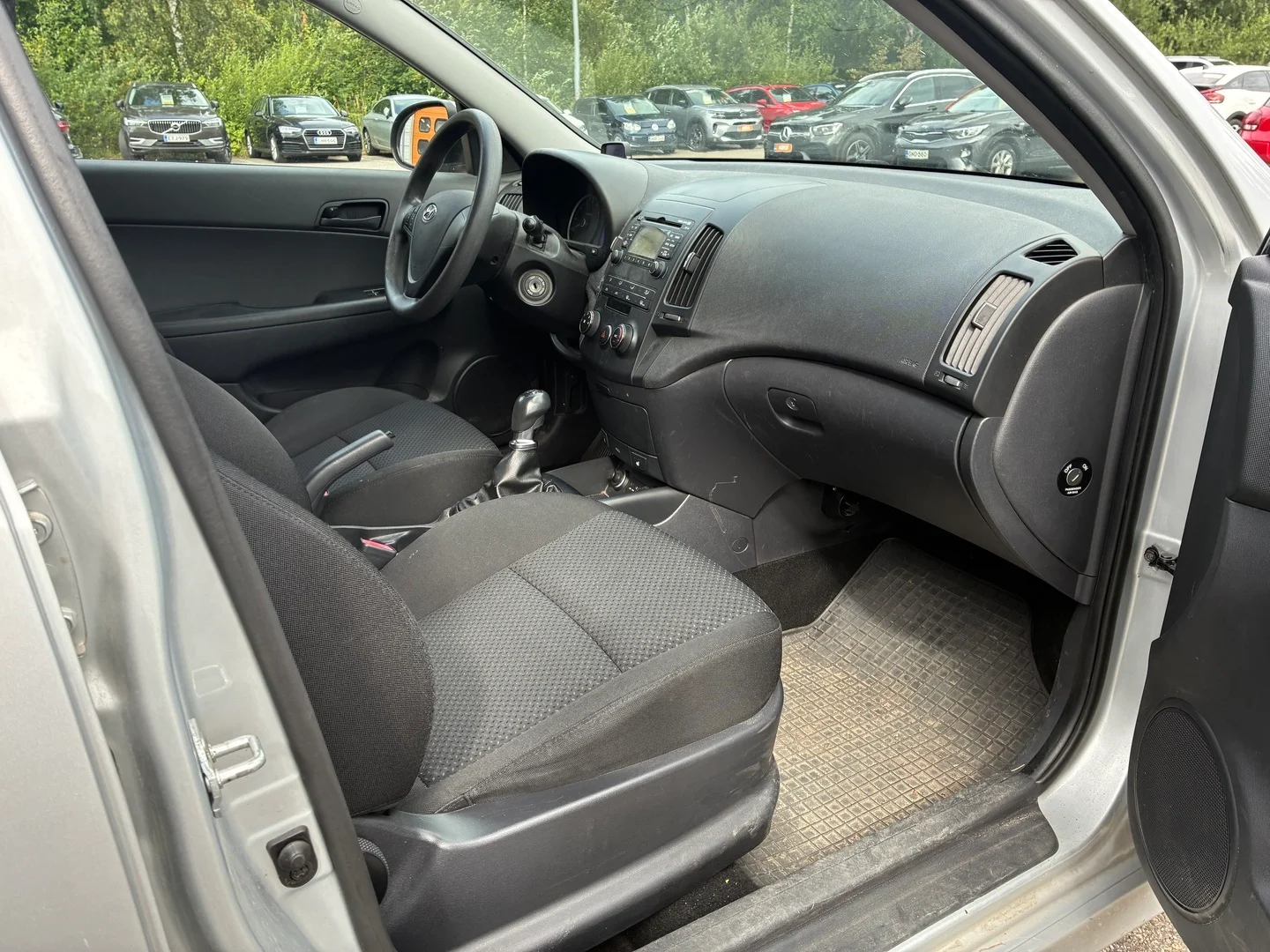 Car Image - 7KqFMa9M3u9gyta5Bn34lj