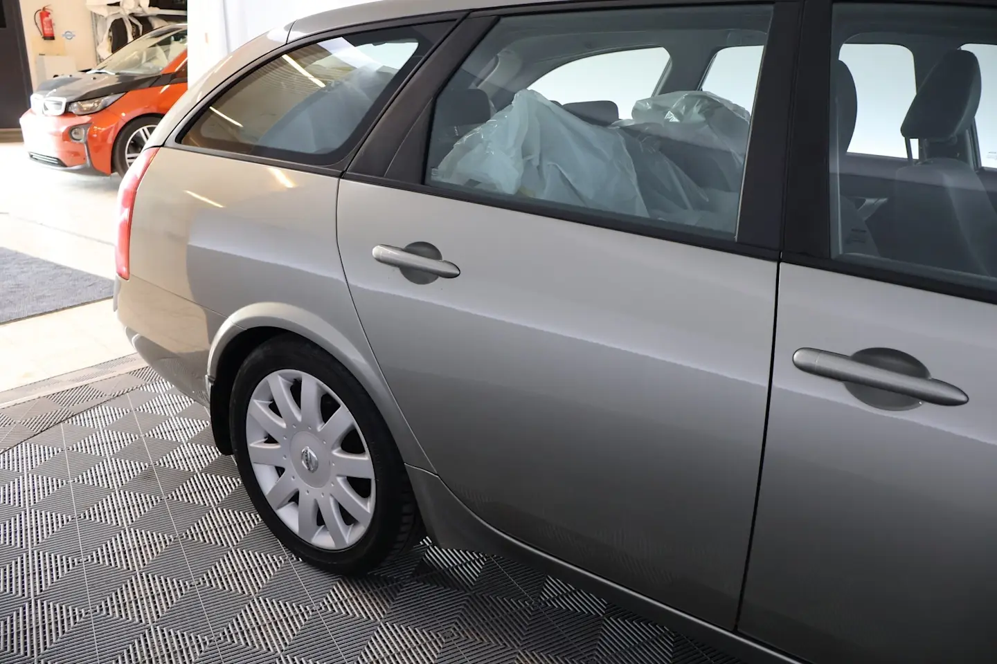 Car Image - mLi8uYu2TgxfeMJyHojNW