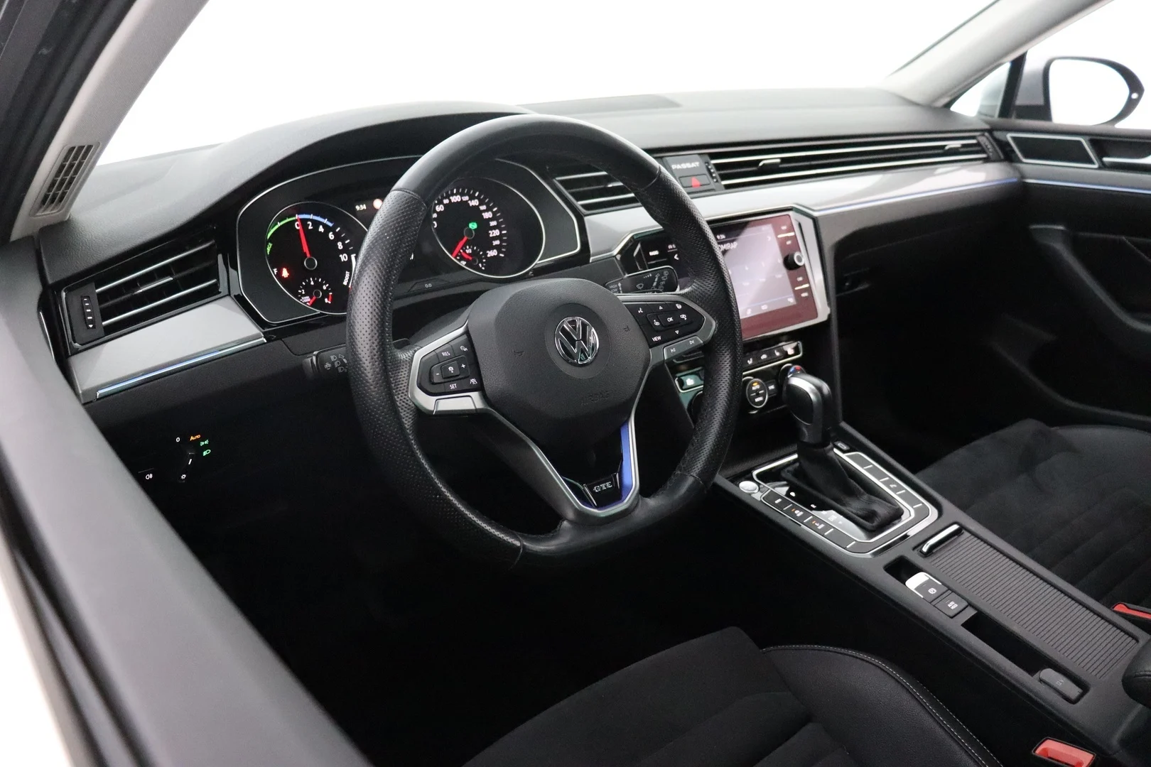 Car Image - 2YuOFJH6hfiJt5jR7scUZ2