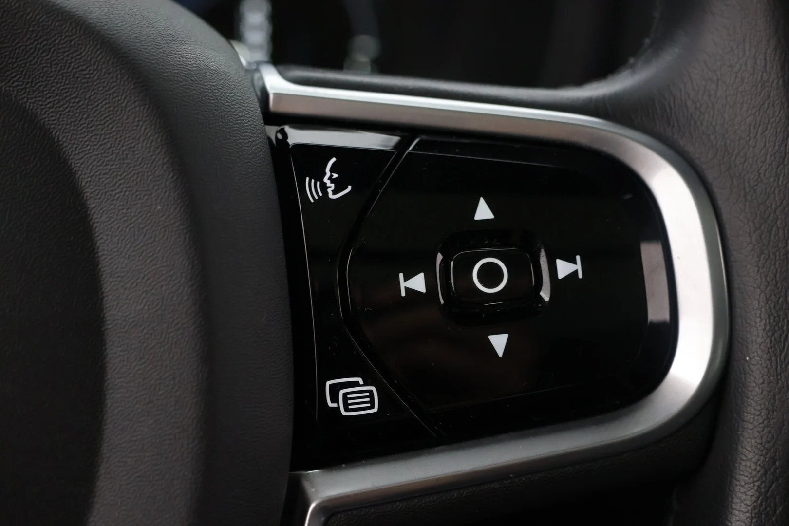 Car Image - 6nxpujXsPvUgXlwsxyfq8B
