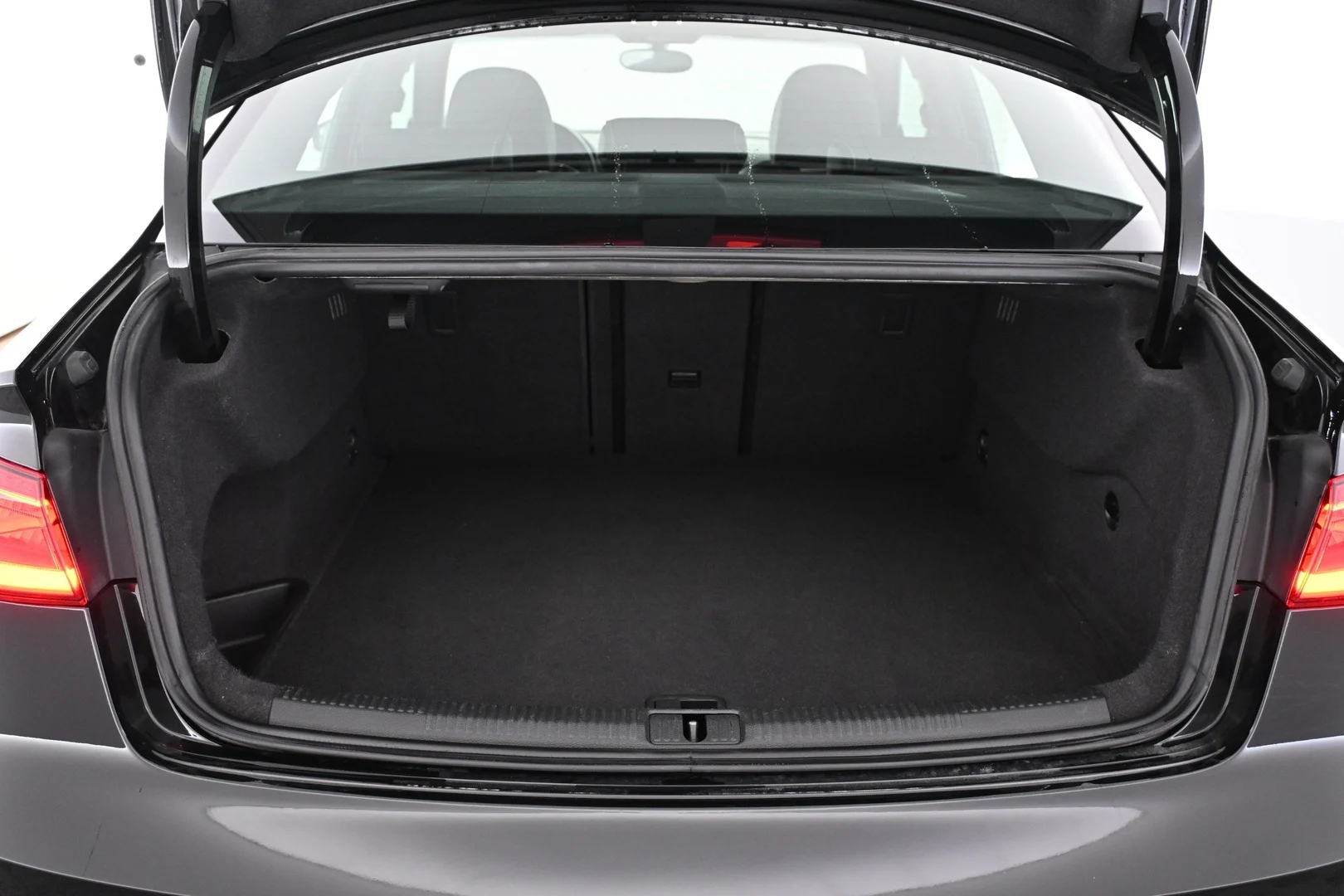 Car Image - 5Wpar9mbzrh2QsZJFYik8I