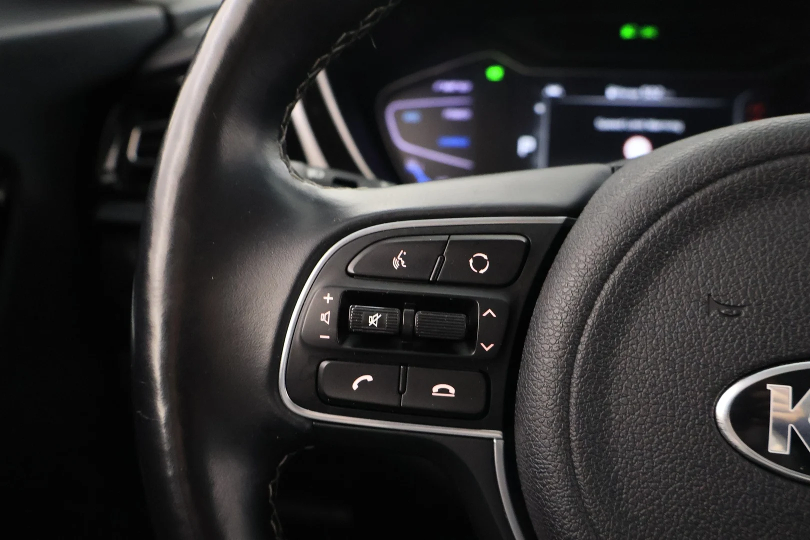Car Image - 47Zg2cKolFm4Zx2xq4Z9sD