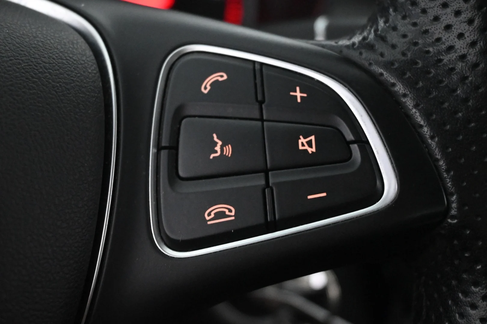 Car Image - KcEZSq5K9RAl0XelBfDXv