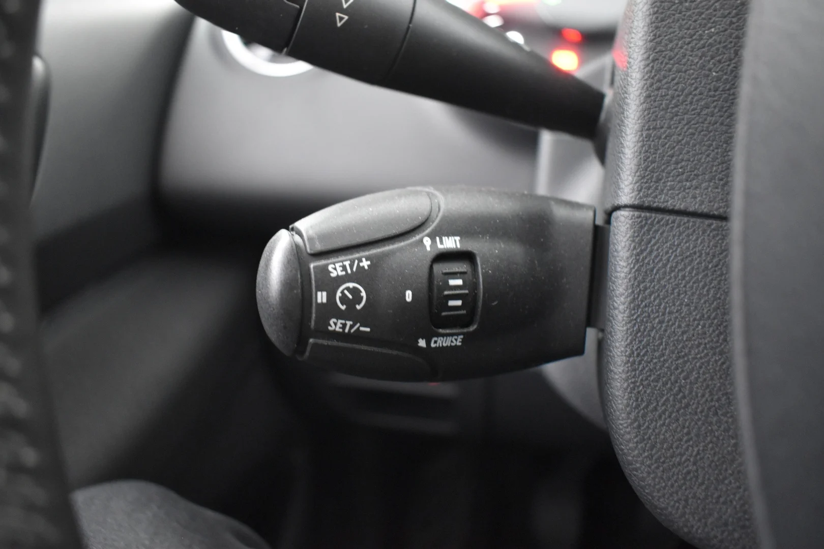 Car Image - 4fQQPI9NIF3ZzcImwI4ZBE