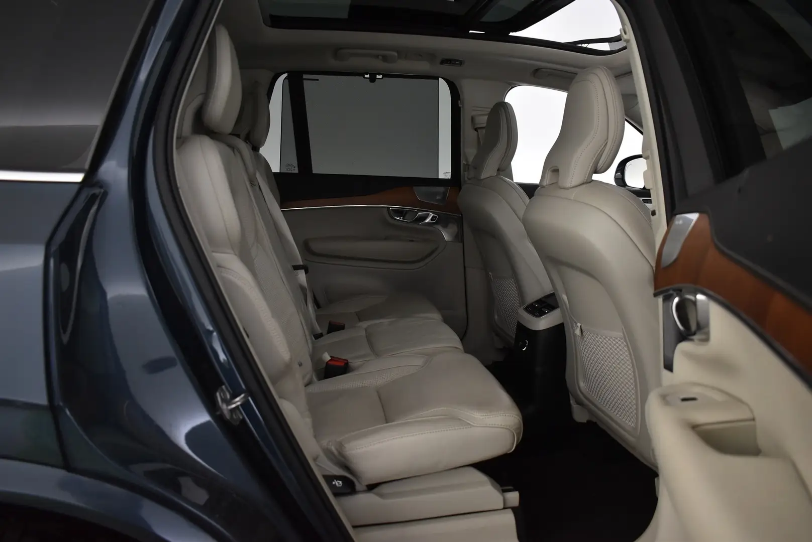 Car Image - gCN4XkbBXqFO25tAgJLjb