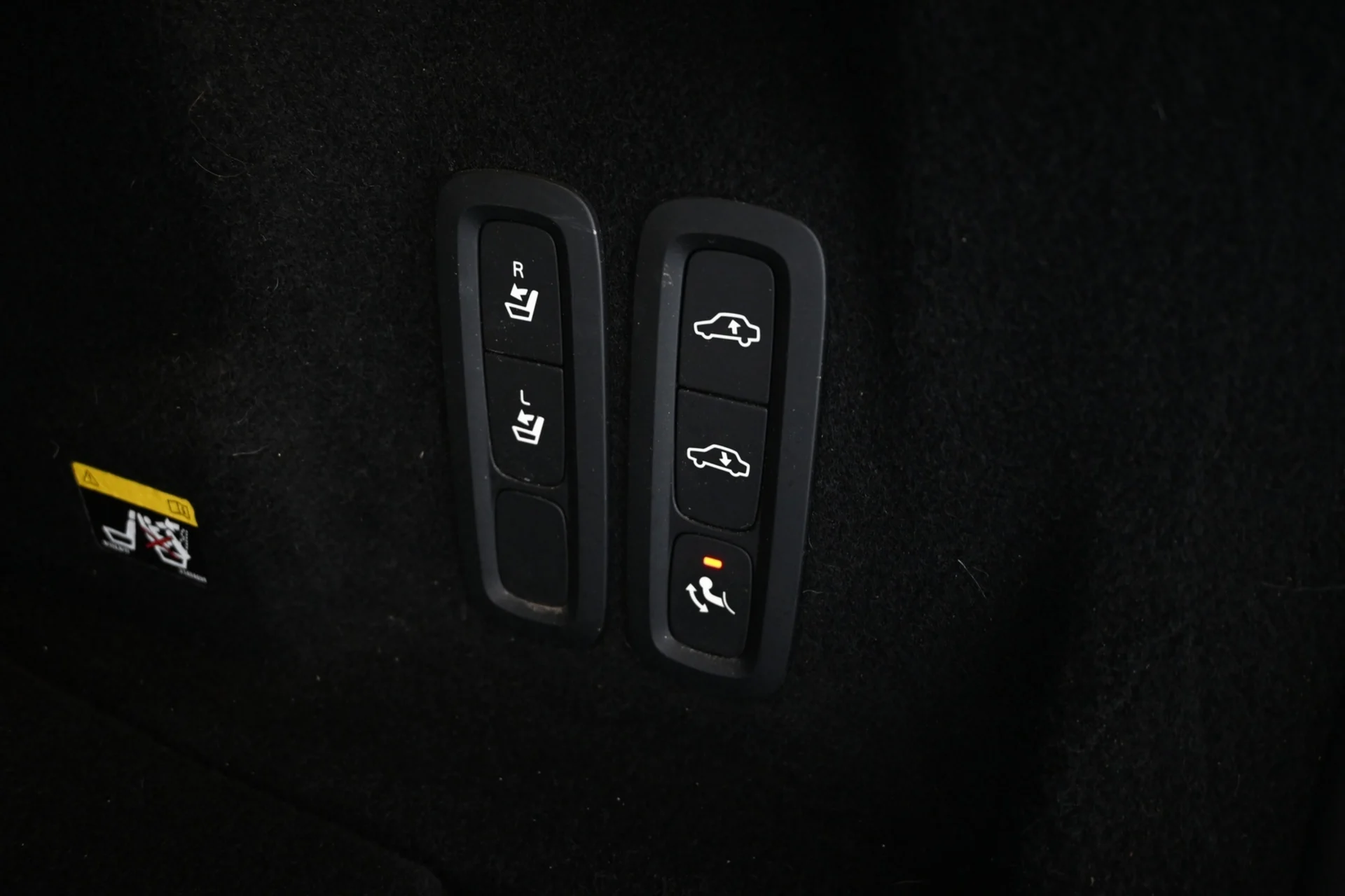 Car Image - 14n318GXdBDl7DXyebkJRJ