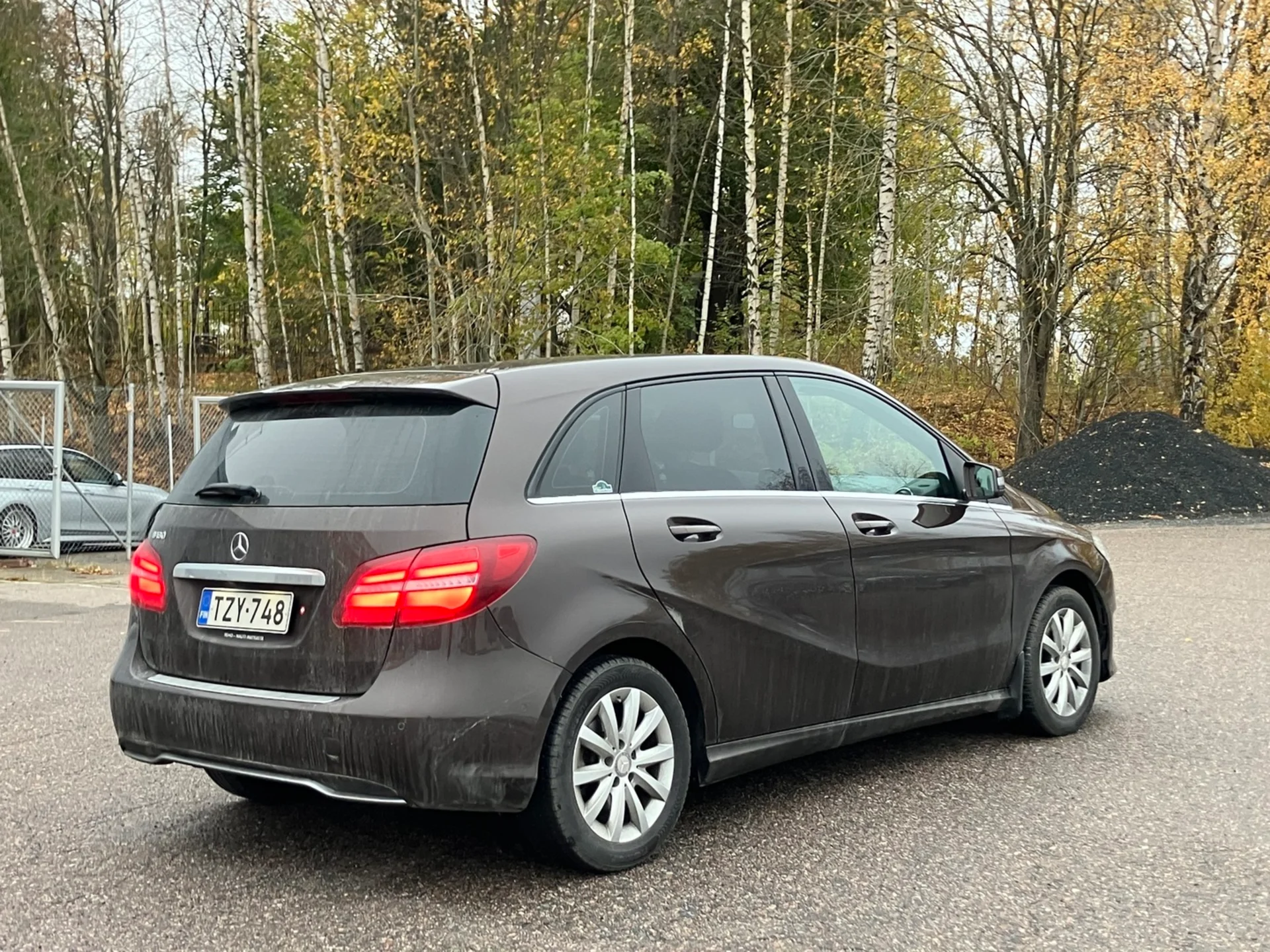 Car Image - KyMJlElbNy5dixY4TsvhY