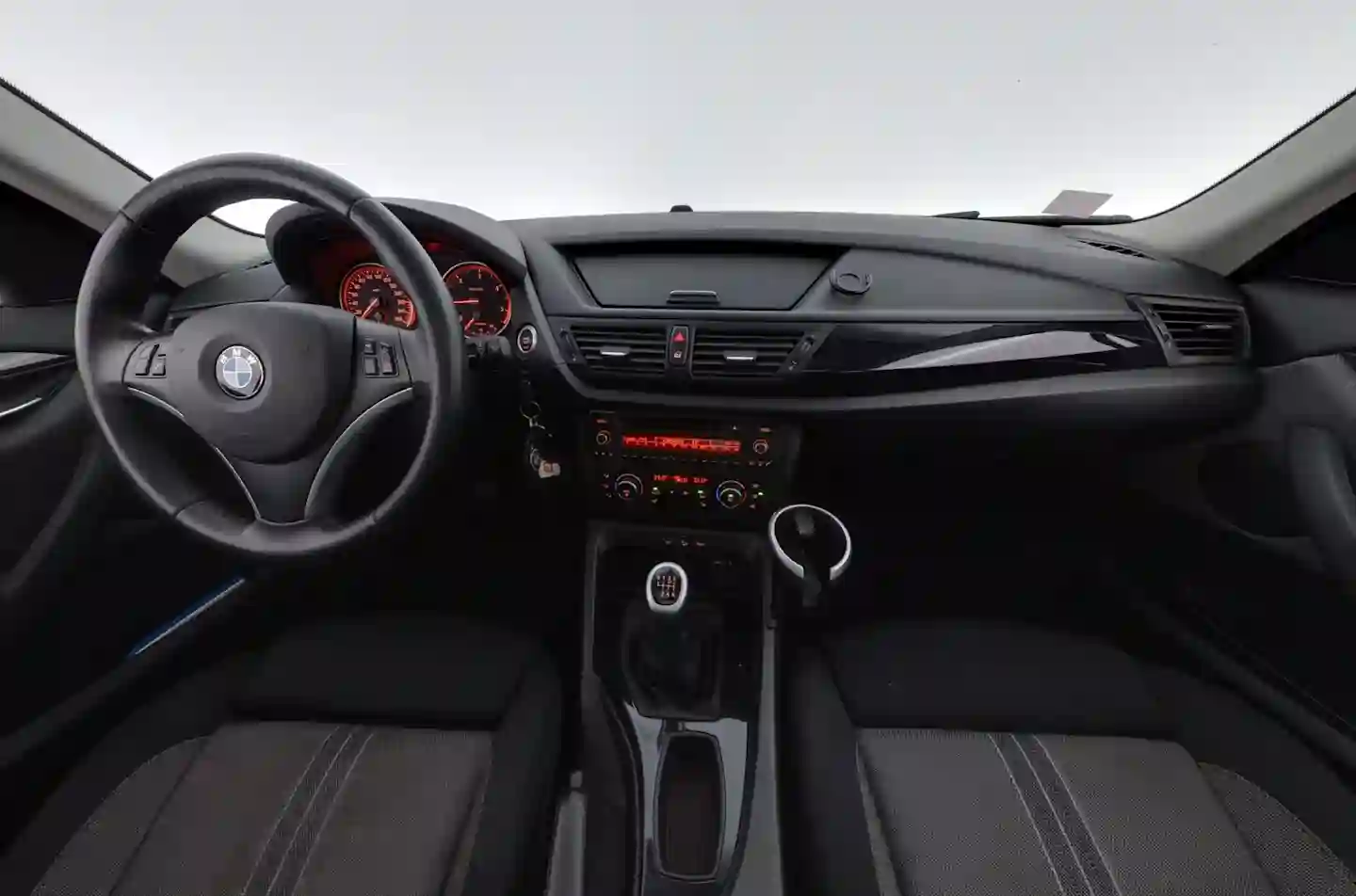 Car Image - 1xCG60pM0H2XI4LnMPjCCu