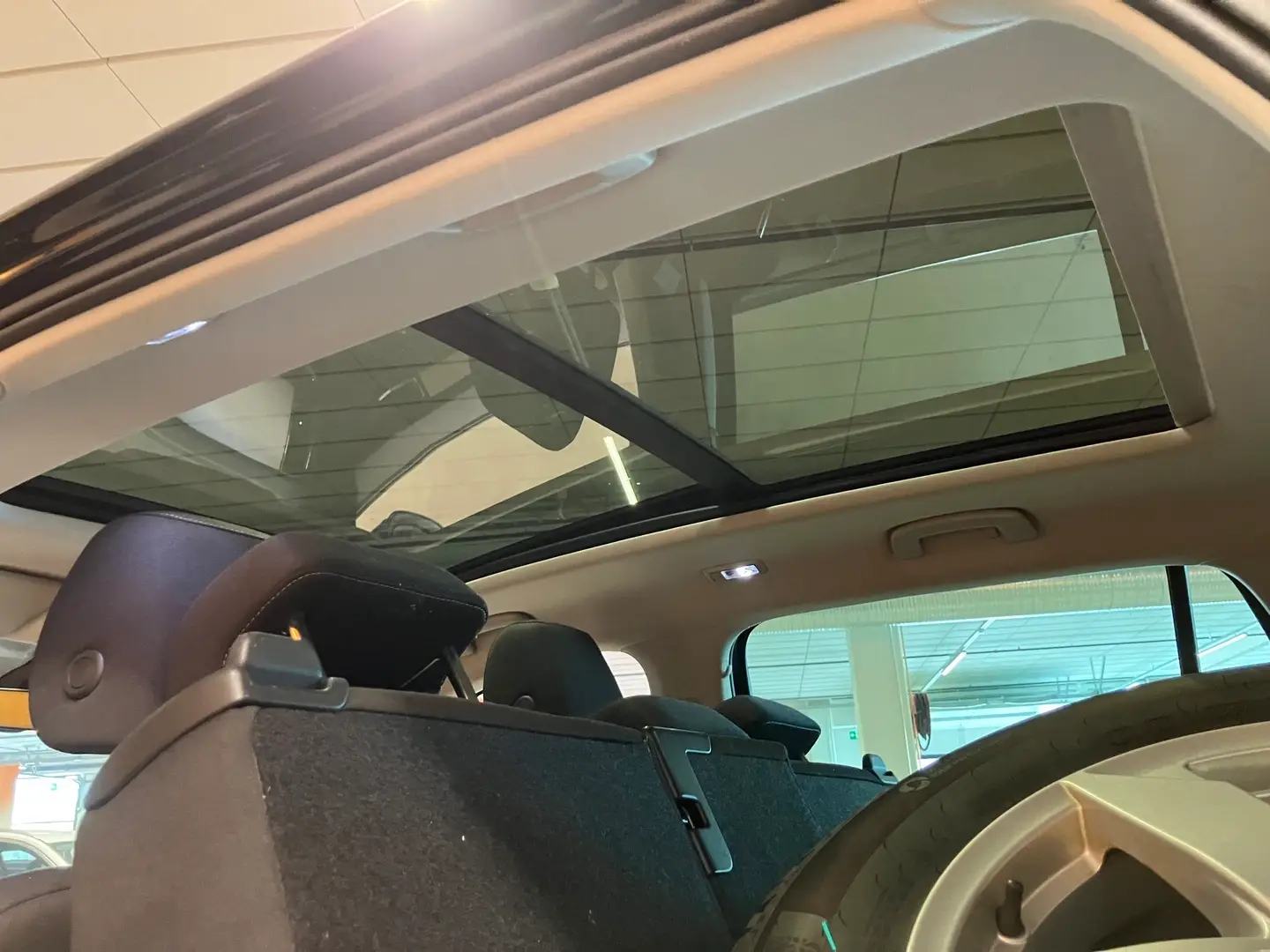 Car Image - fBVTWxjOrsJiL4IVaeHRO