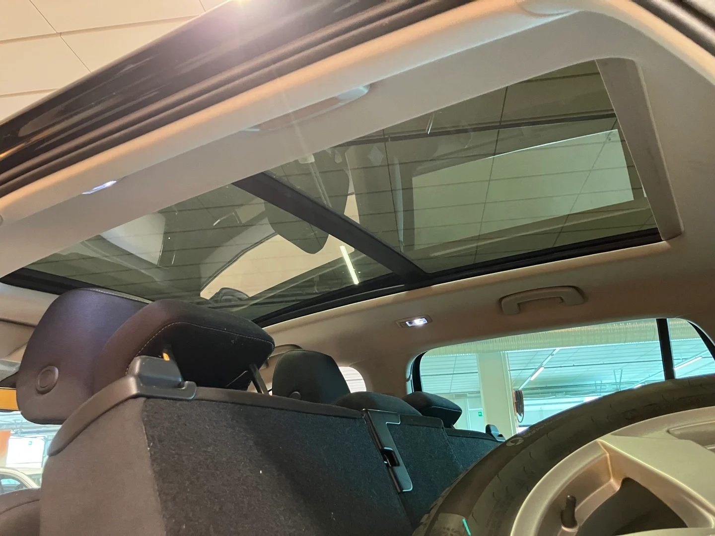 Car Image - fBVTWxjOrsJiL4IVaeHRO