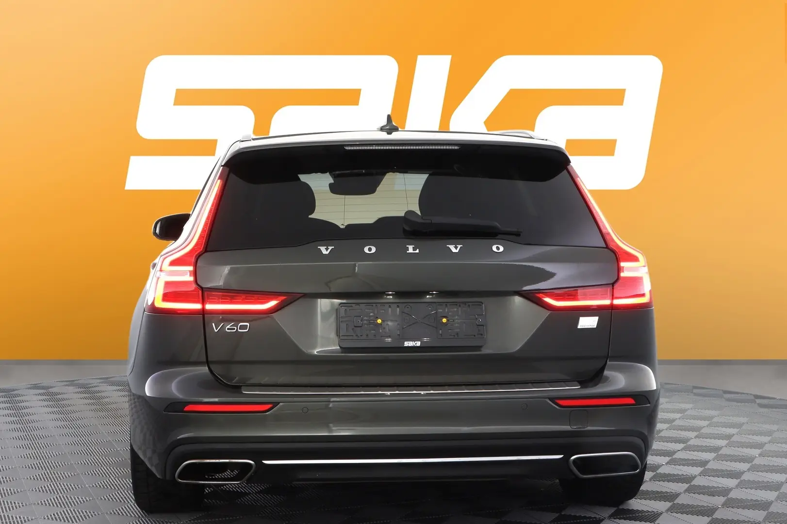 Car Image - rJ94EBuncl1Smig6gmRBJ