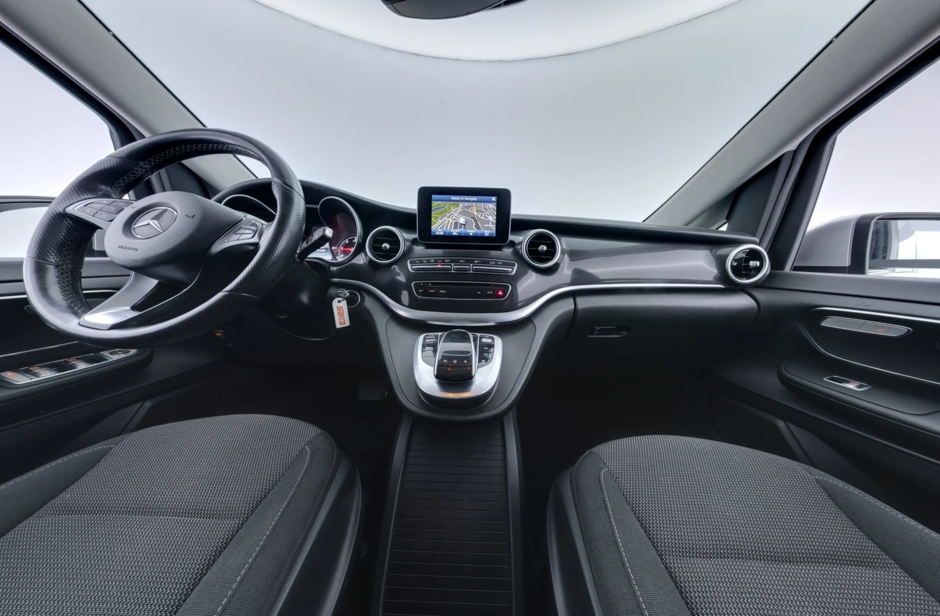 Car Image - 3d4GOmoyK8Vd9OIsp1mowk