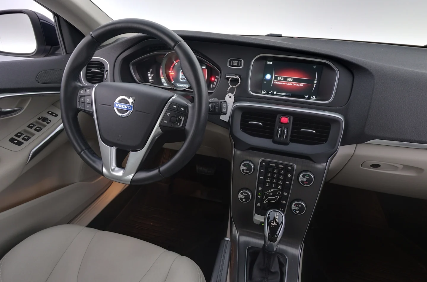 Car Image - 3UMfZqDxBKi8E8XAH27PTI