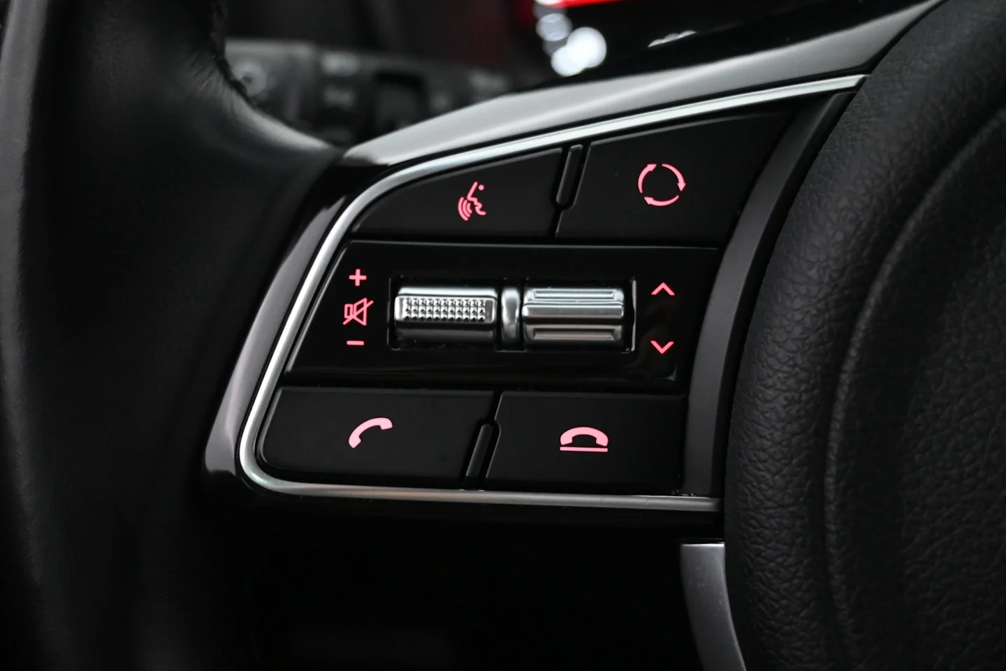 Car Image - 72h5j8HvHGhVrz05MinPKn