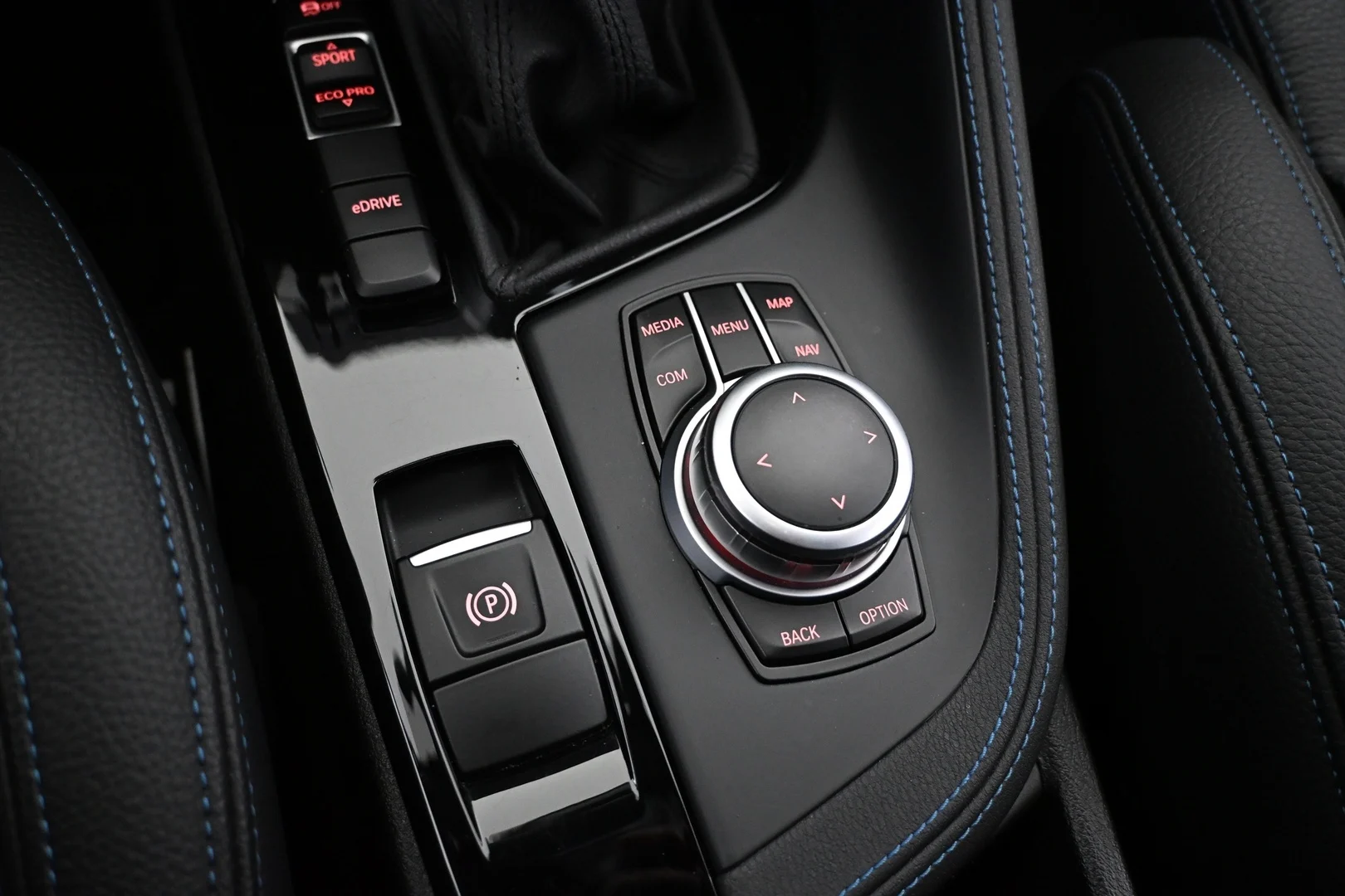 Car Image - 55AdKon9BdICSIbbbv9FeL