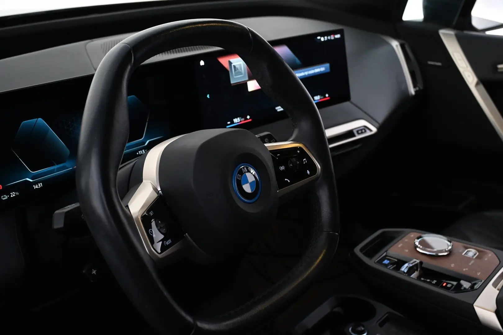 Car Image - 2zbYadMZMNzjxGrtlRPLb0