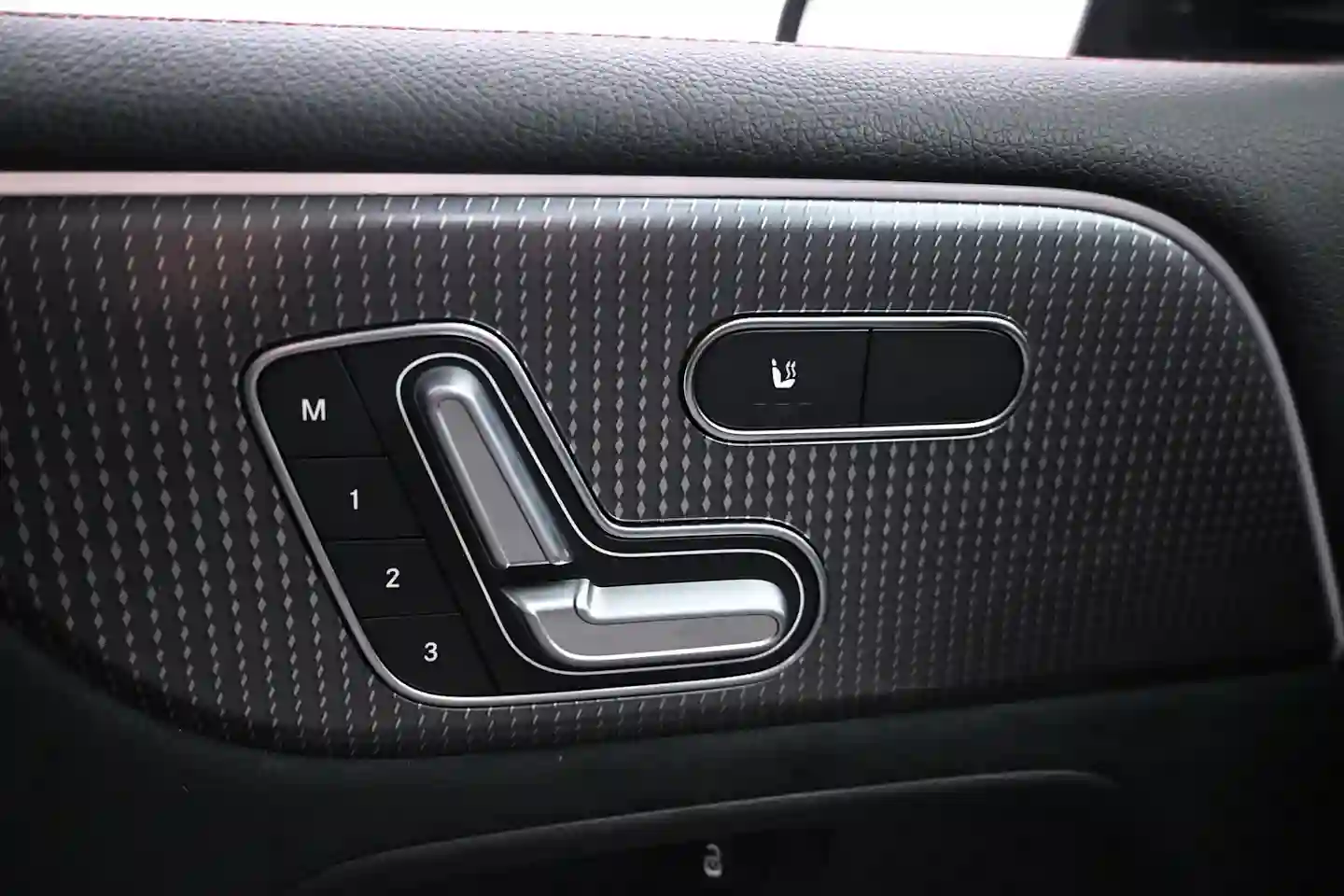 Car Image - mUAtiZxVe7UanAkErpDUX