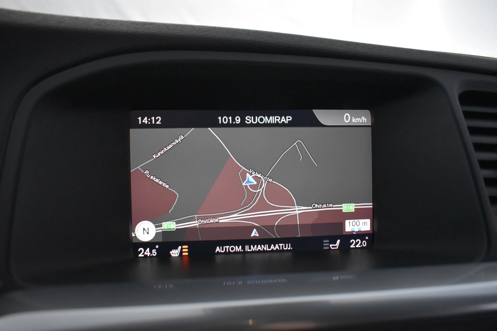 Car Image - 2LoLMakDpCucJZ8SV8nhn4