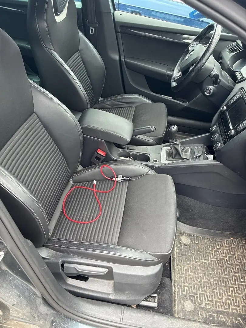 Car Image - 3BfciMCQhycyIwNeEGBNHw