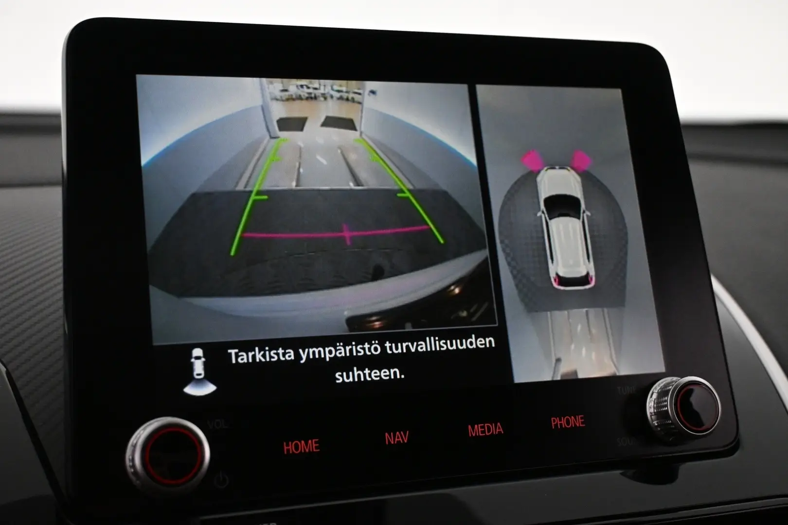 Car Image - 60vO5Q38GkaVIcVXb3hBFM