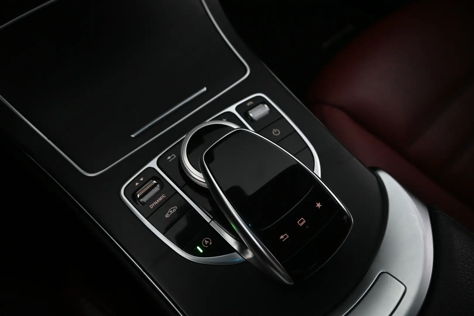 Car Image - 6stNPFrBGVQ56LjSjZcoJ6