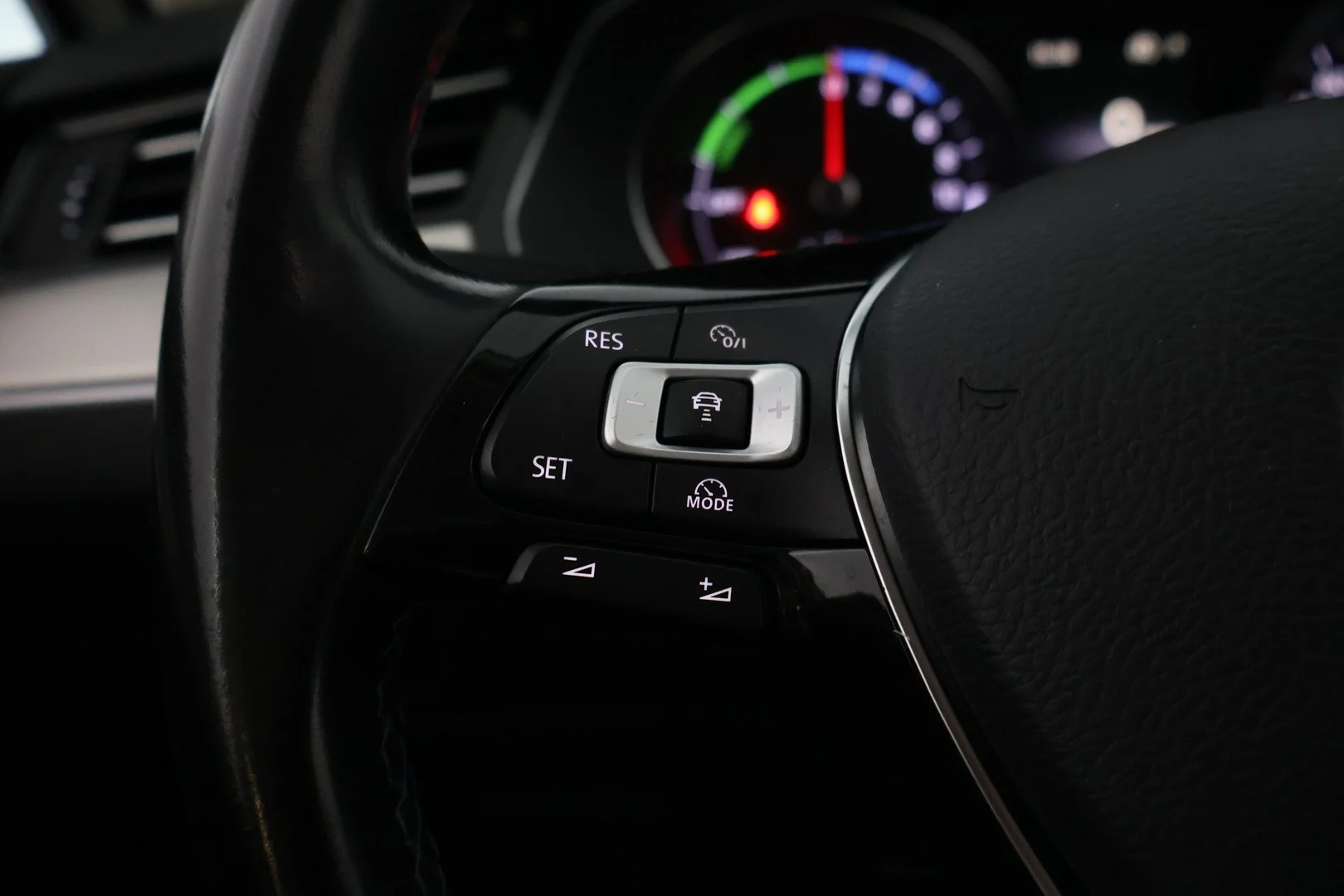 Car Image - 4Fv84qiy65aHX3OS2mg0K3
