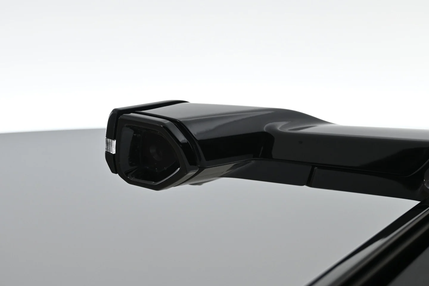 Car Image - 6E8VGmBzF9pgoyVEpYvRcu