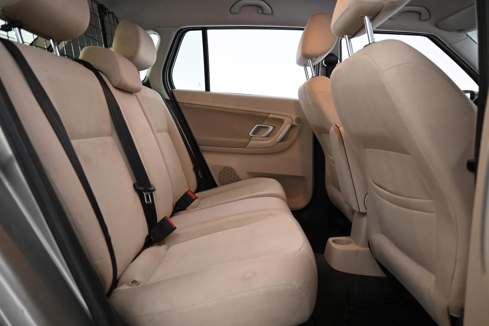 Car Image - 6CzBRh9jLtoqnTnJ8Pdc8V