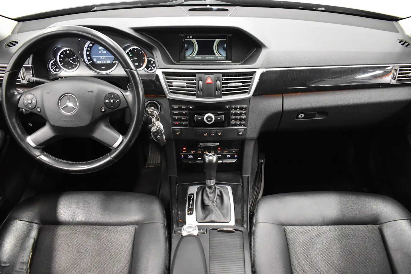 Car Image - 7GsNynn5njjkXayuJrk2b6