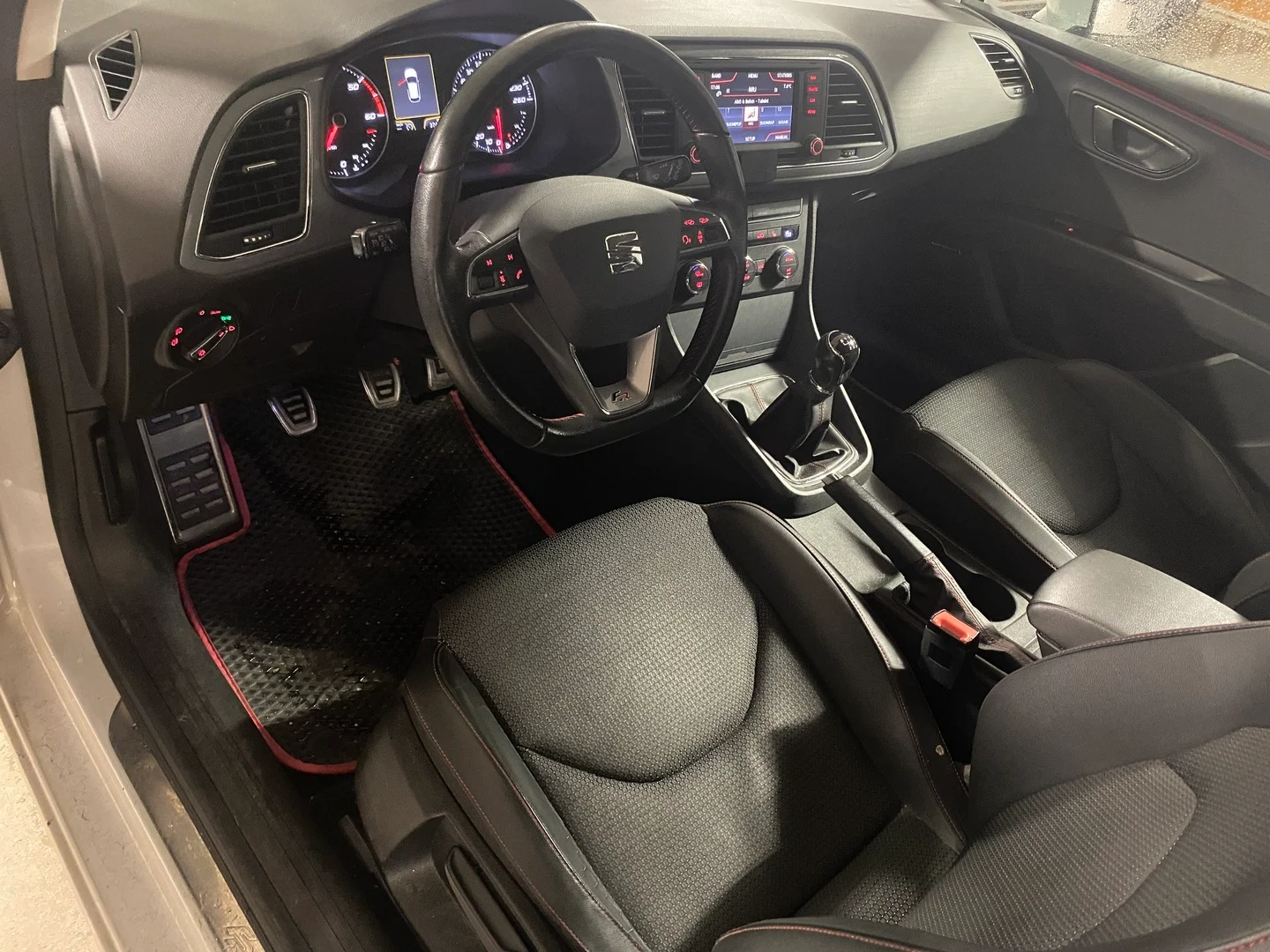 Car Image - nOls0K1jFgWiUWJqE4AH3