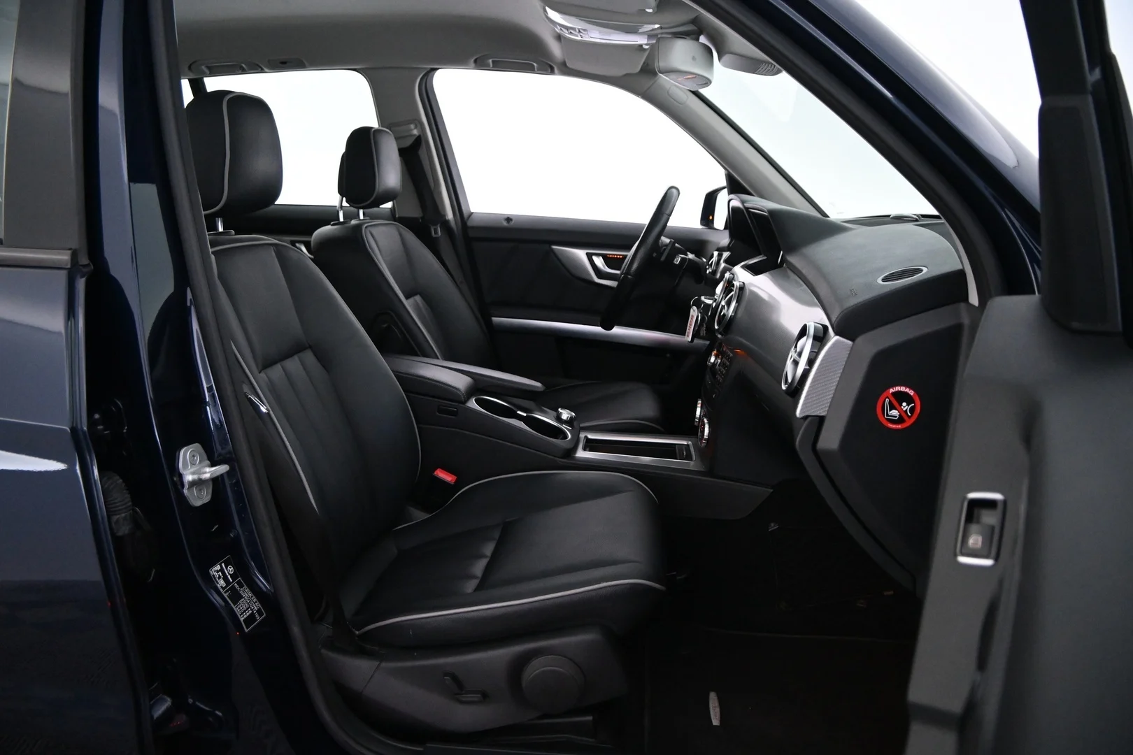Car Image - 7s3o37aZQOSuEGQCdaxuLF