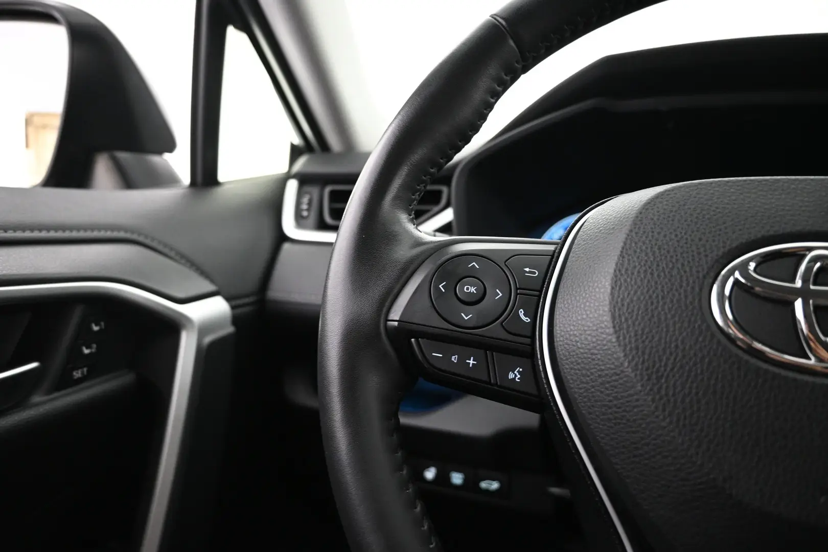 Car Image - guGbaSMq3YgRRIWYhg2VE