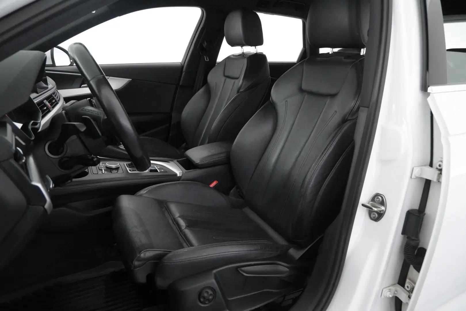 Car Image - 5MJc3RFIrRLsPRkhe3HJP3