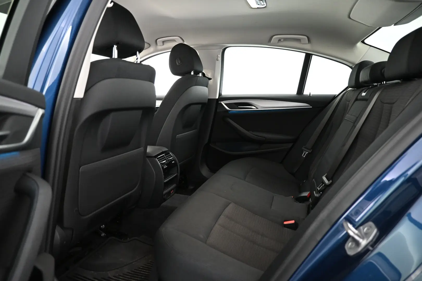 Car Image - 1BNd3ZXZDQcmleBciyCEvx