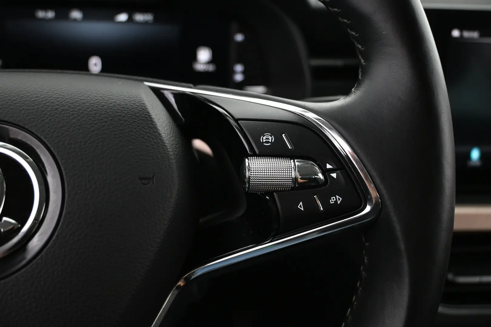 Car Image - 6XALRK9QNwwQRCgyroRArc