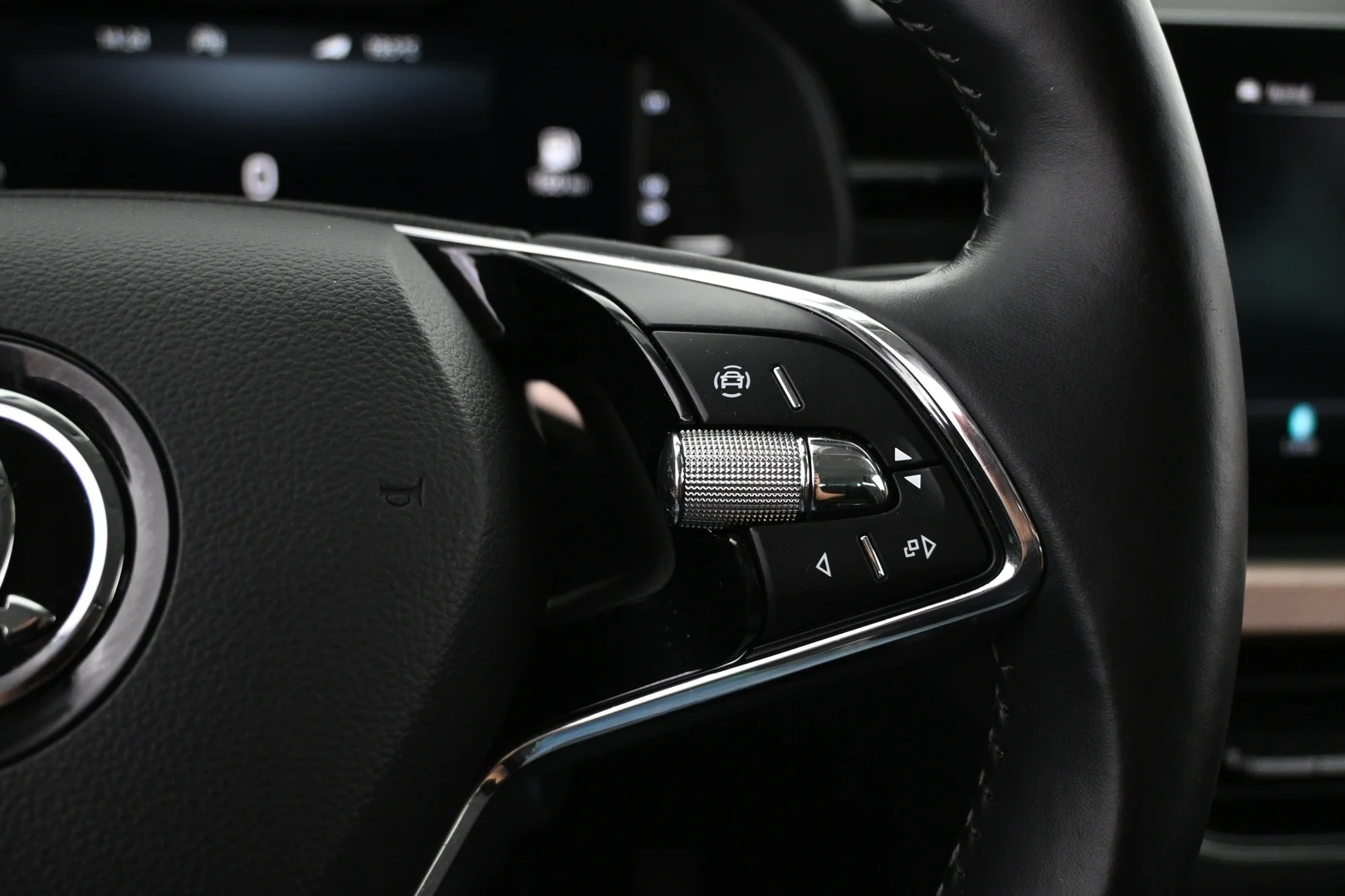Car Image - 6XALRK9QNwwQRCgyroRArc
