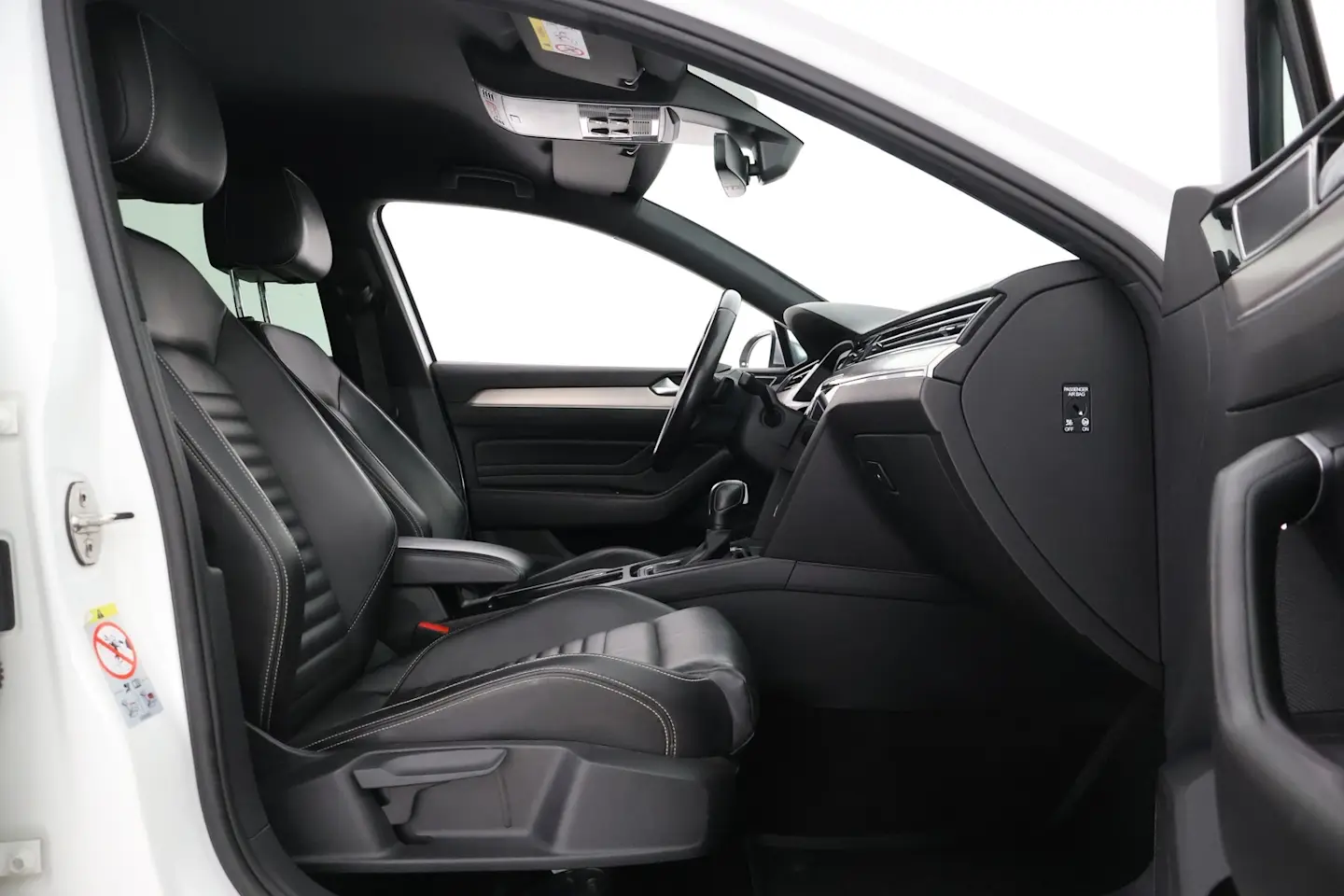 Car Image - 5E5lq648n4pISDLD0Ks7rV
